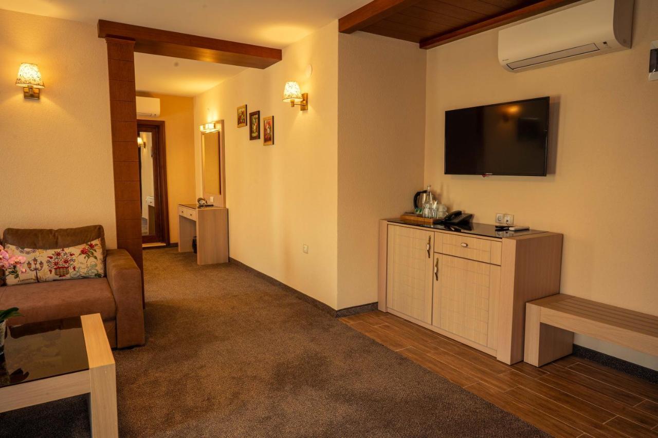 Boutique Hotel Provence Бутик Хотел Прованс Petrič Exteriér fotografie